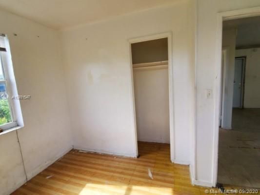 Vendido Recientemente: $89,000 (2 camas, 1 baños, 720 Pies cuadrados)