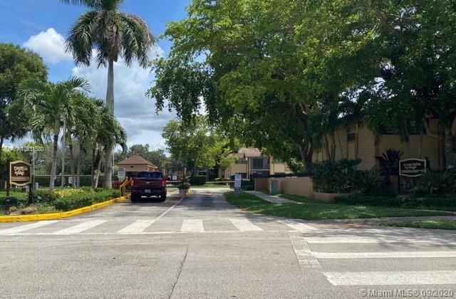 Recently Sold: $185,000 (2 beds, 2 baths, 870 Square Feet)