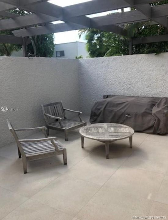 Vendido Recientemente: $309,000 (2 camas, 2 baños, 0 Pies cuadrados)