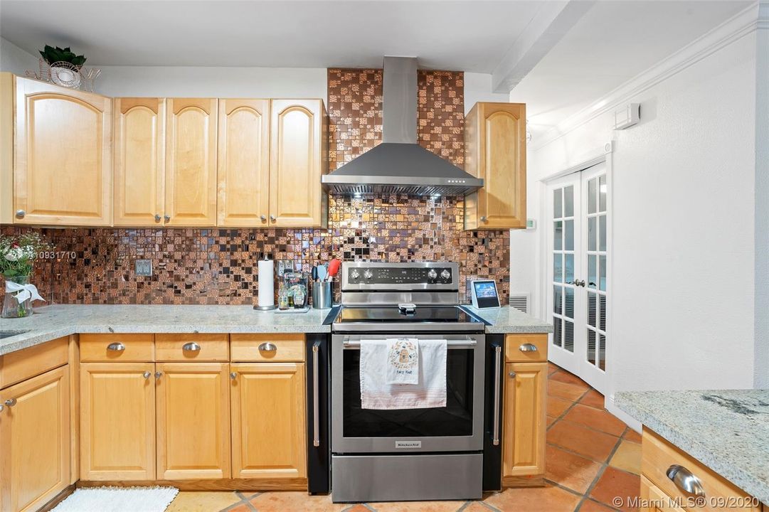 Recently Sold: $469,900 (3 beds, 2 baths, 1571 Square Feet)