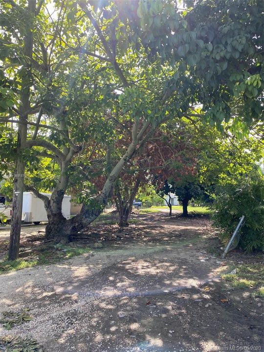 最近售出: $59,999 (0.18 acres)