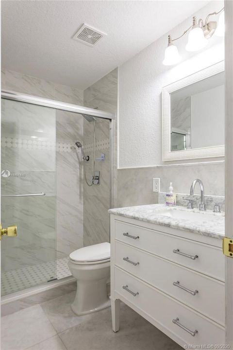 Recently Sold: $259,900 (2 beds, 2 baths, 1122 Square Feet)