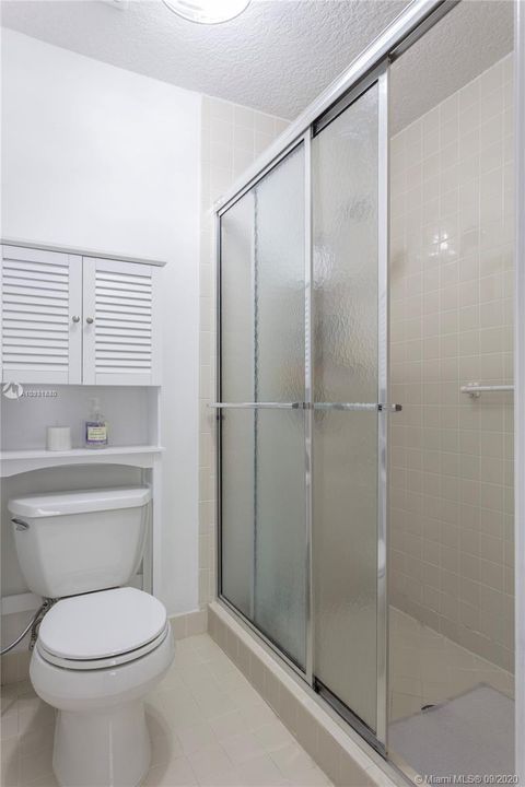 Recently Sold: $259,900 (2 beds, 2 baths, 1122 Square Feet)