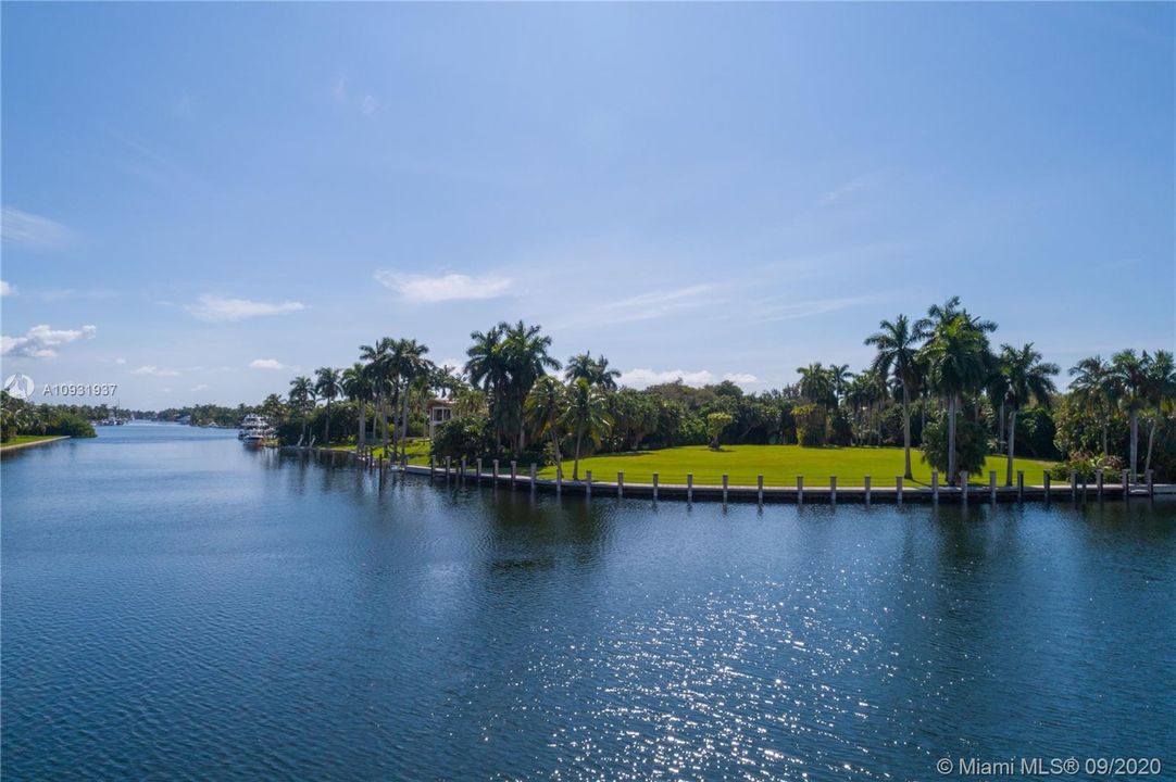 最近售出: $17,999,500 (1.89 acres)