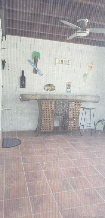 Recently Rented: $3,300 (4 beds, 2 baths, 2400 Square Feet)