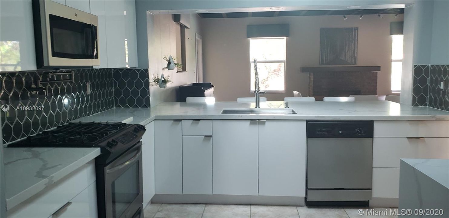 Recently Rented: $3,300 (4 beds, 2 baths, 2400 Square Feet)