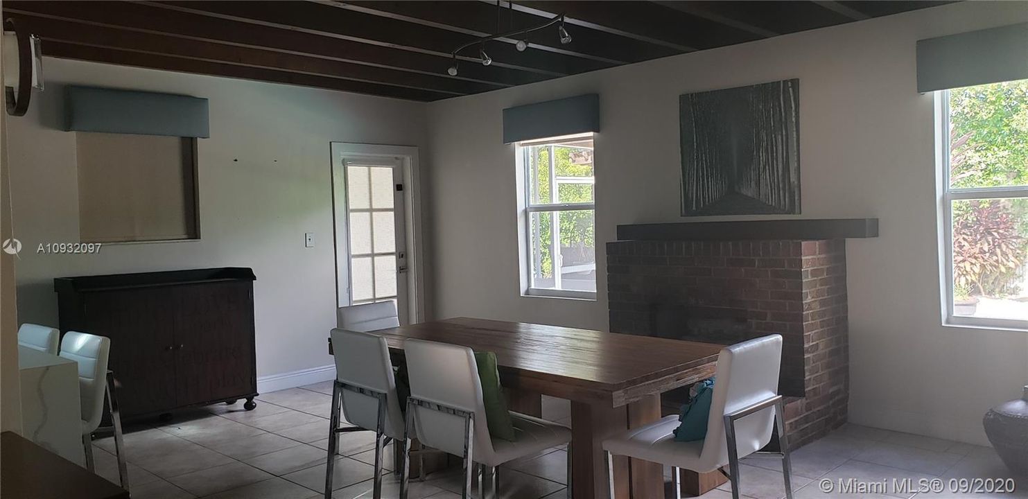 Recently Rented: $3,300 (4 beds, 2 baths, 2400 Square Feet)