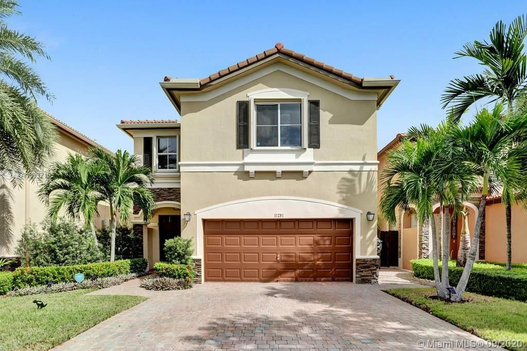 Recently Sold: $520,000 (4 beds, 3 baths, 2650 Square Feet)