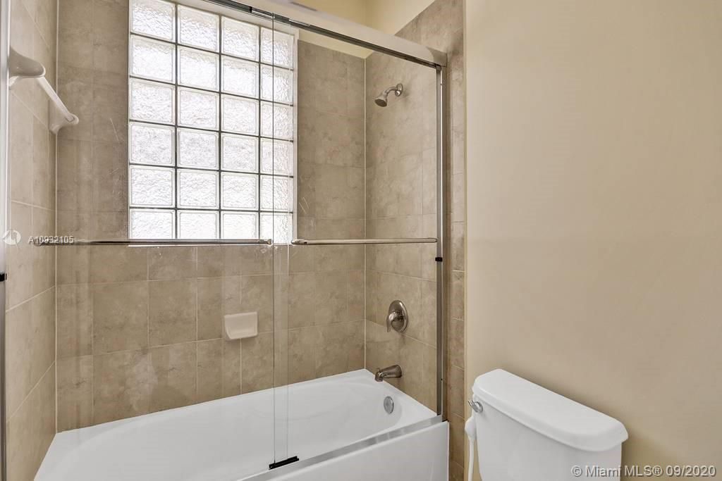 最近售出: $520,000 (4 贝兹, 3 浴室, 2650 平方英尺)