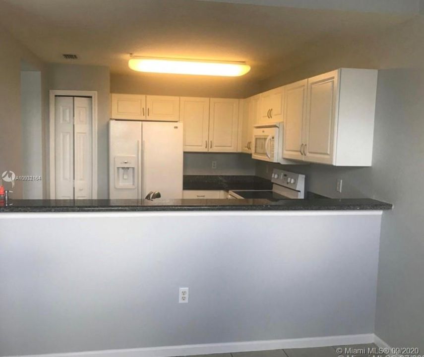 Recently Sold: $250,000 (3 beds, 2 baths, 1385 Square Feet)