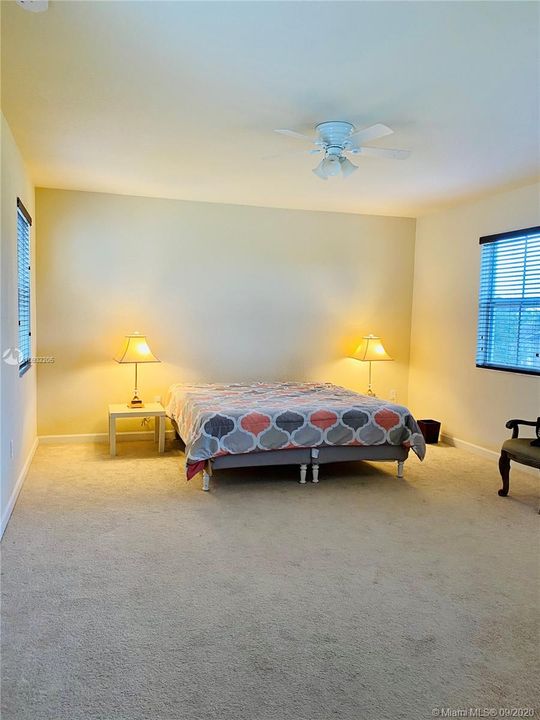 Recently Rented: $3,500 (5 beds, 5 baths, 3344 Square Feet)