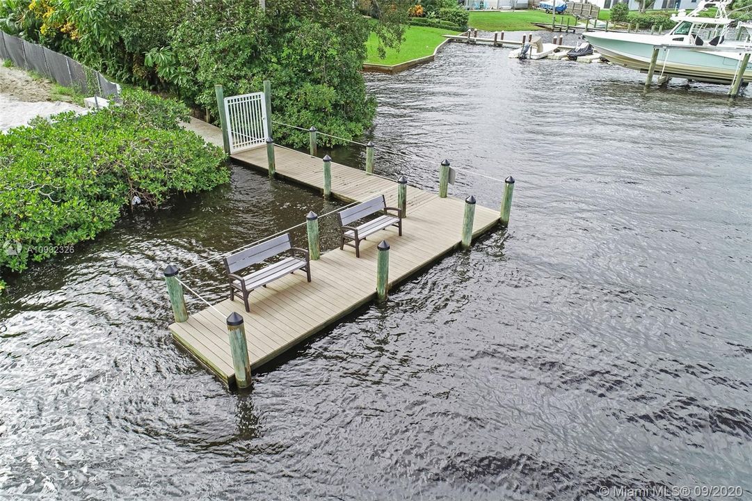 Community dock on the scenic Loxahatchee River.