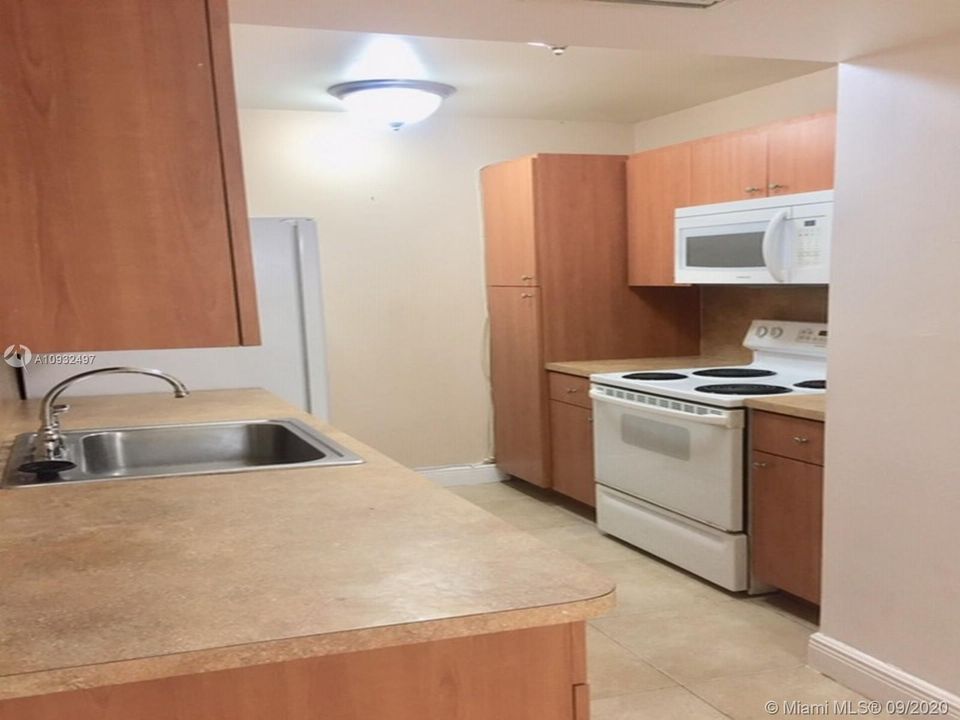 Vendido Recientemente: $157,000 (1 camas, 1 baños, 630 Pies cuadrados)