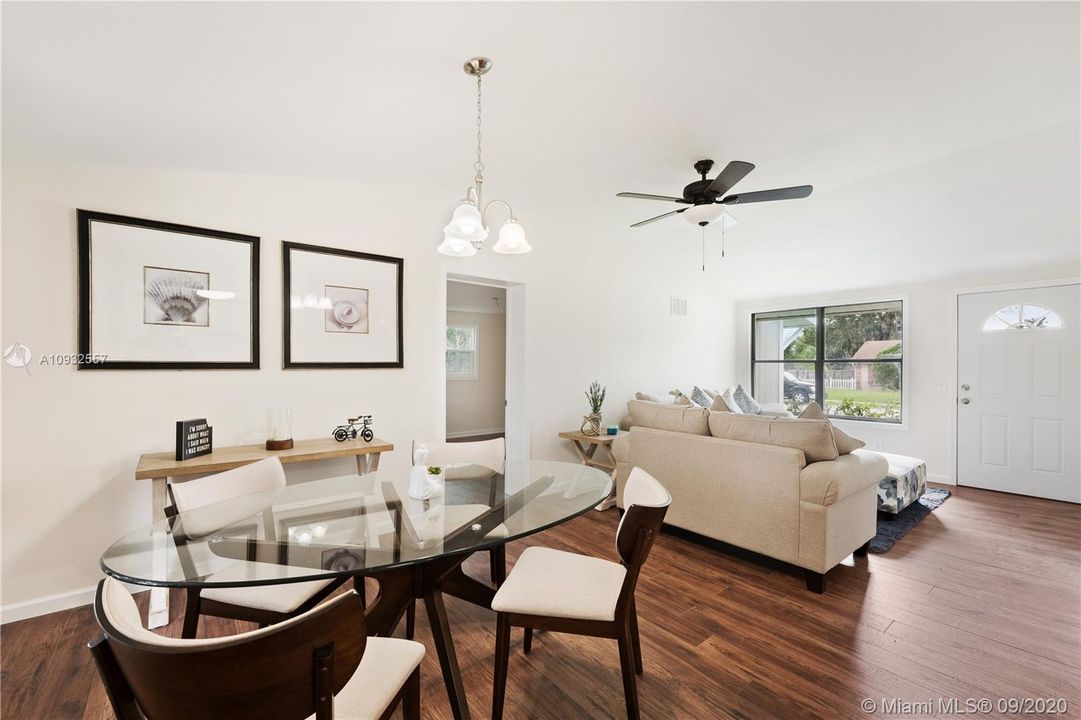 Recently Sold: $199,900 (3 beds, 2 baths, 1152 Square Feet)