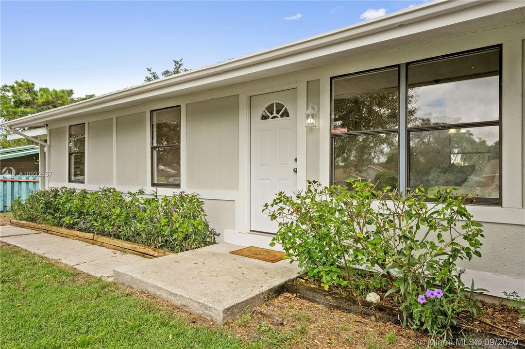 Recently Sold: $199,900 (3 beds, 2 baths, 1152 Square Feet)