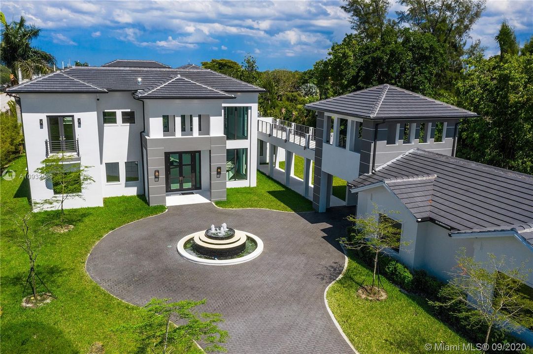 Vendido Recientemente: $2,995,000 (7 camas, 8 baños, 0 Pies cuadrados)