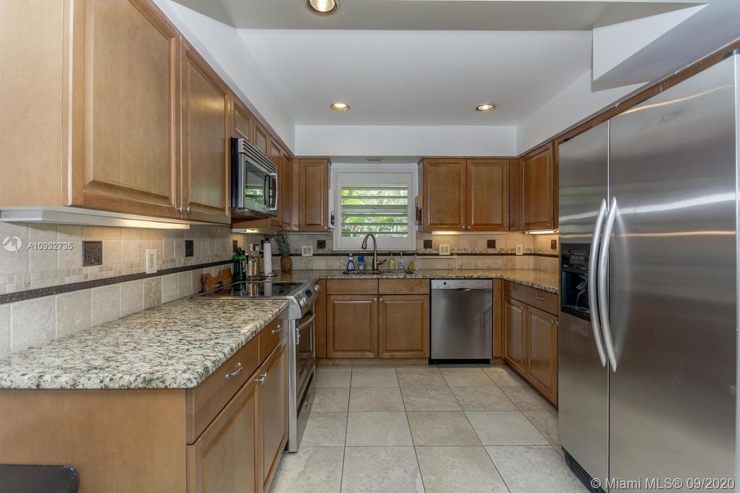 Recently Sold: $1,349,500 (3 beds, 2 baths, 1888 Square Feet)