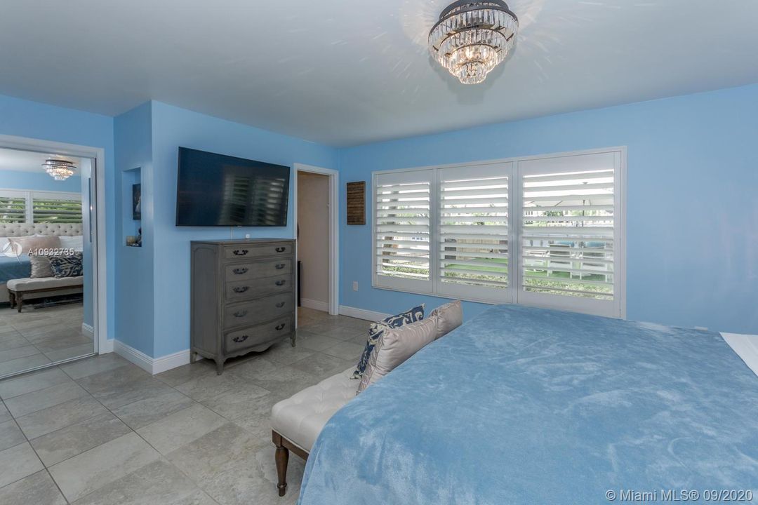 Recently Sold: $1,349,500 (3 beds, 2 baths, 1888 Square Feet)