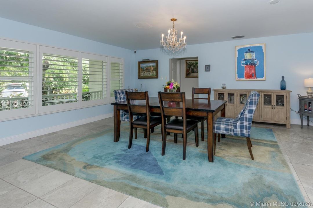 Recently Sold: $1,349,500 (3 beds, 2 baths, 1888 Square Feet)