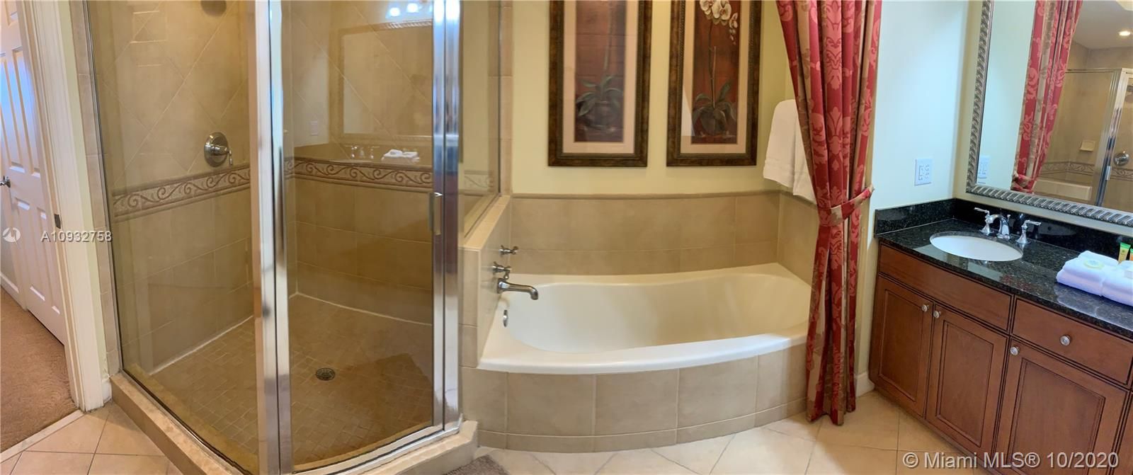 Recently Rented: $1,700 (3 beds, 3 baths, 0 Square Feet)