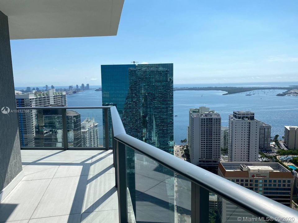 Recently Rented: $4,575 (3 beds, 2 baths, 1281 Square Feet)