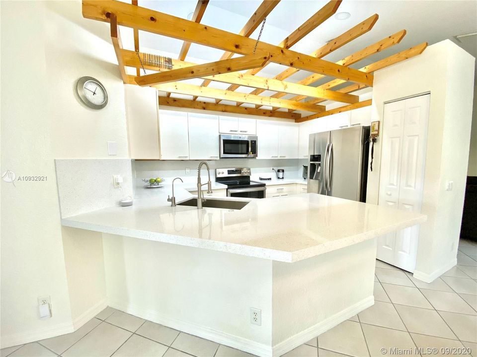 Недавно арендовано: $2,999 (3 спален, 2 ванн, 1491 Квадратных фут)