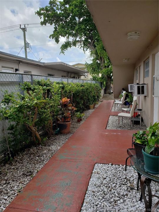 Vendido Recientemente: $780,000 (0 camas, 0 baños, 3652 Pies cuadrados)