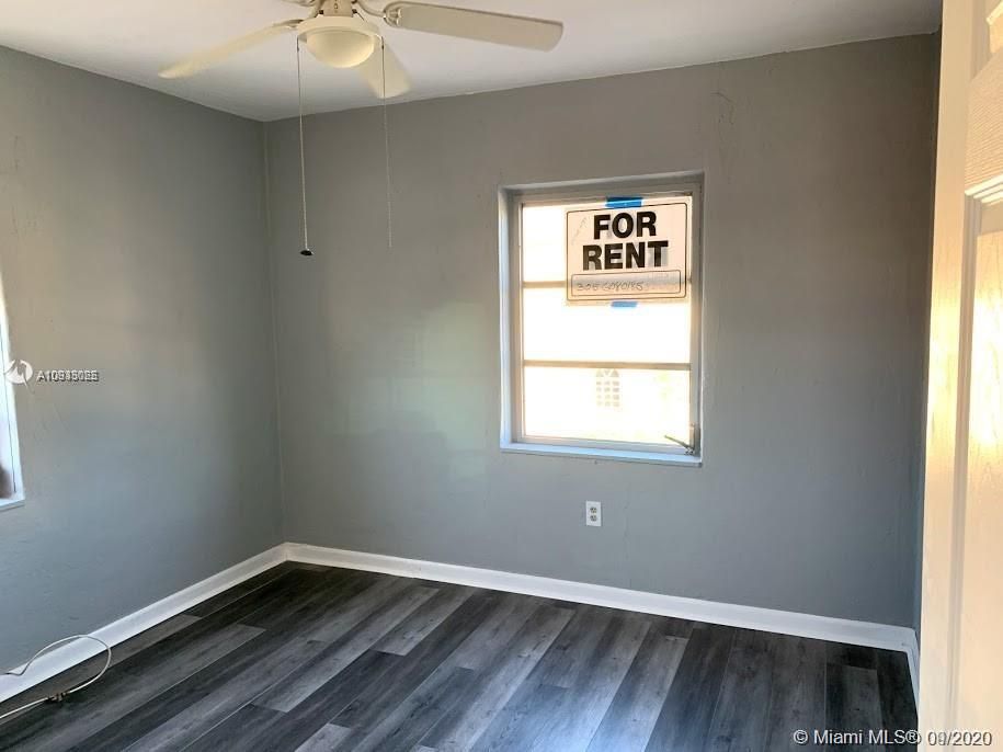 Recently Rented: $1,250 (2 beds, 1 baths, 980 Square Feet)