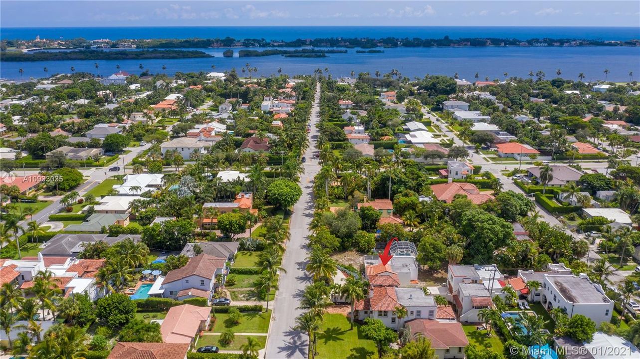 Vendido Recientemente: $999,999 (5 camas, 3 baños, 2849 Pies cuadrados)