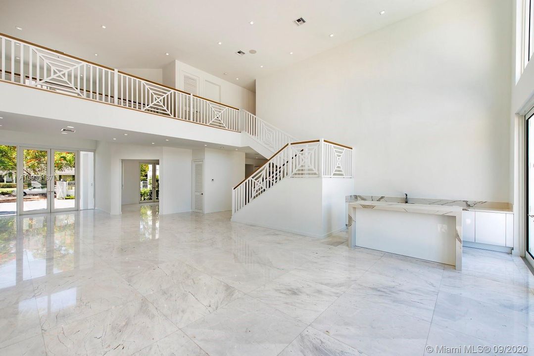 Recently Sold: $8,500,000 (7 beds, 8 baths, 6819 Square Feet)