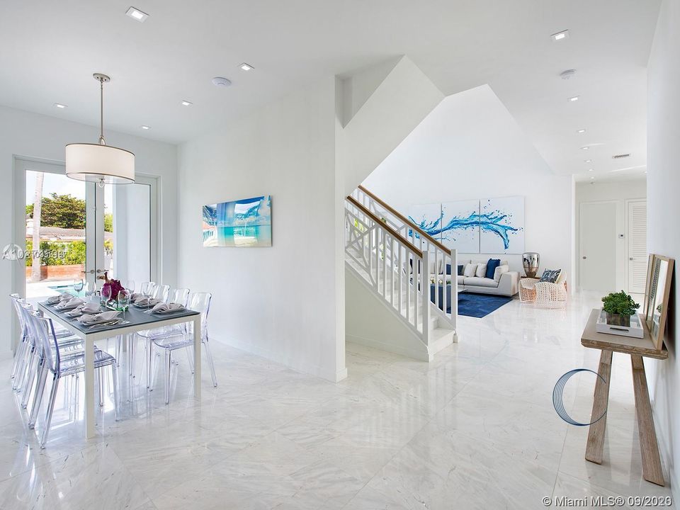 Recently Sold: $8,500,000 (7 beds, 8 baths, 6819 Square Feet)