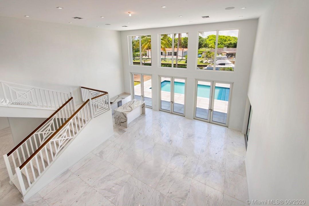 Recently Sold: $8,500,000 (7 beds, 8 baths, 6819 Square Feet)