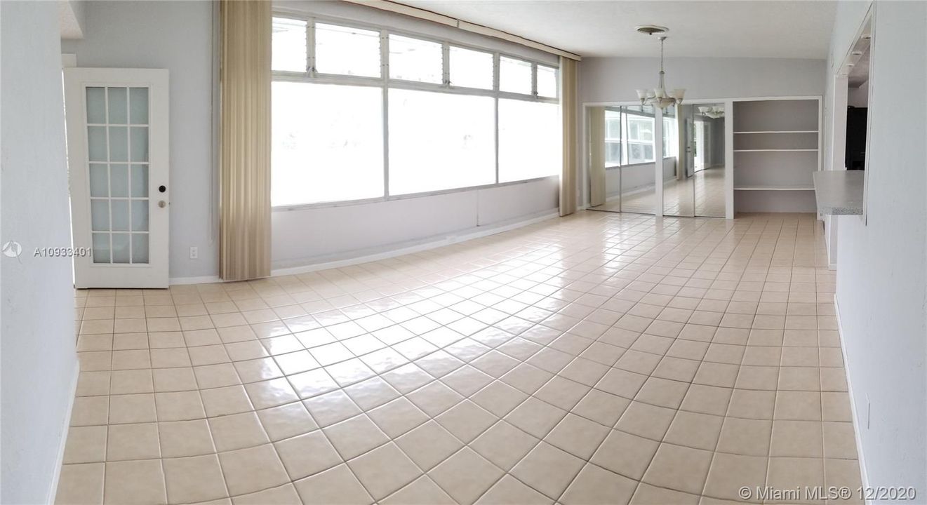 Недавно продано: $329,000 (3 спален, 2 ванн, 2047 Квадратных фут)