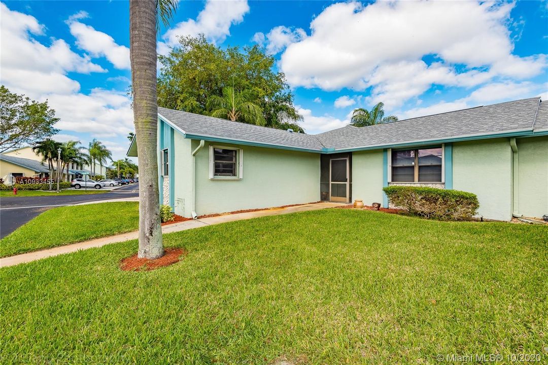 Recently Sold: $288,900 (3 beds, 2 baths, 1602 Square Feet)