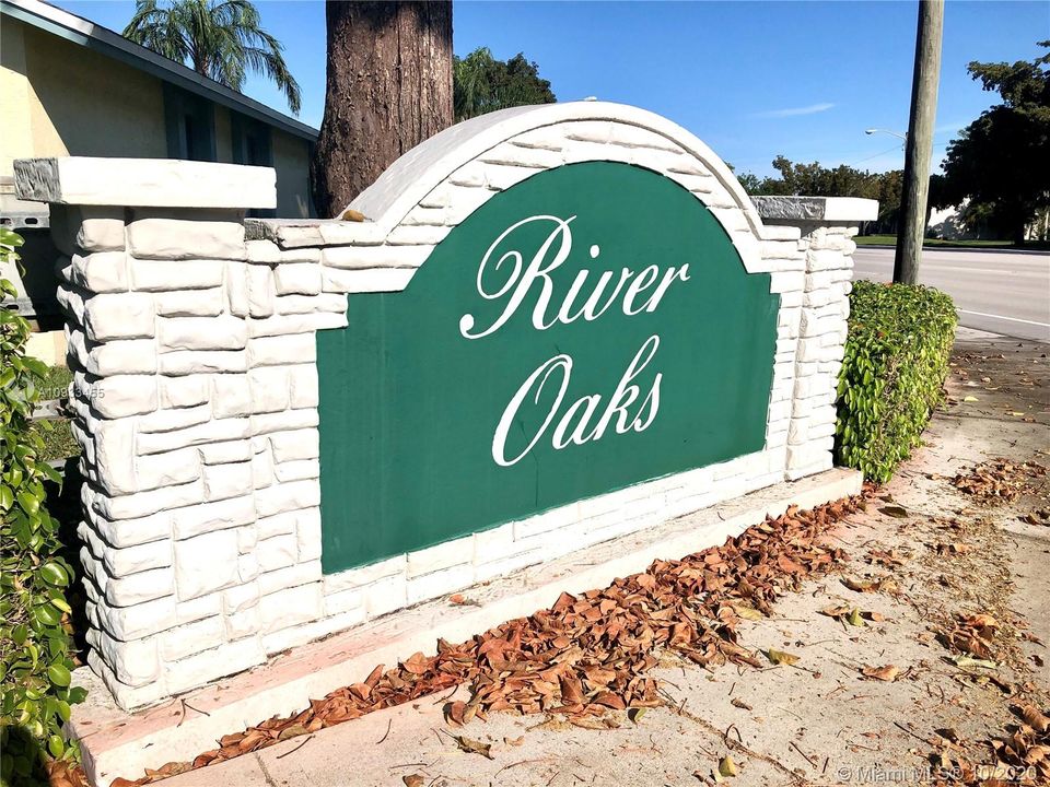 Recently Sold: $288,900 (3 beds, 2 baths, 1602 Square Feet)