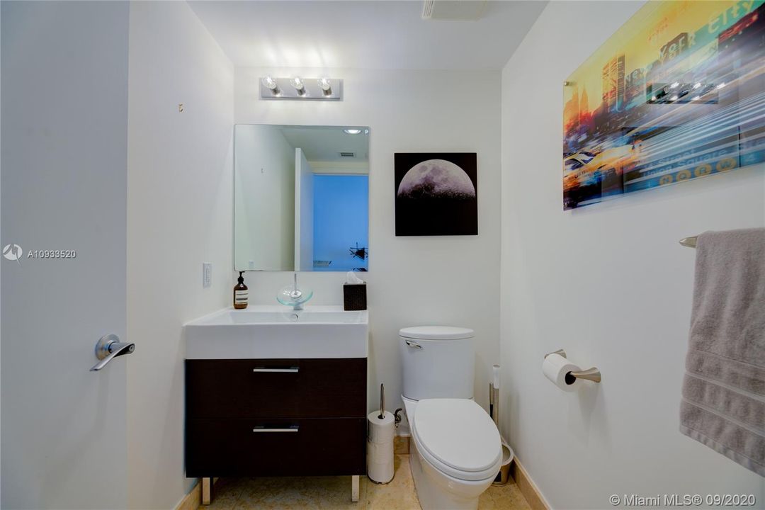 Recently Rented: $6,500 (2 beds, 2 baths, 1322 Square Feet)