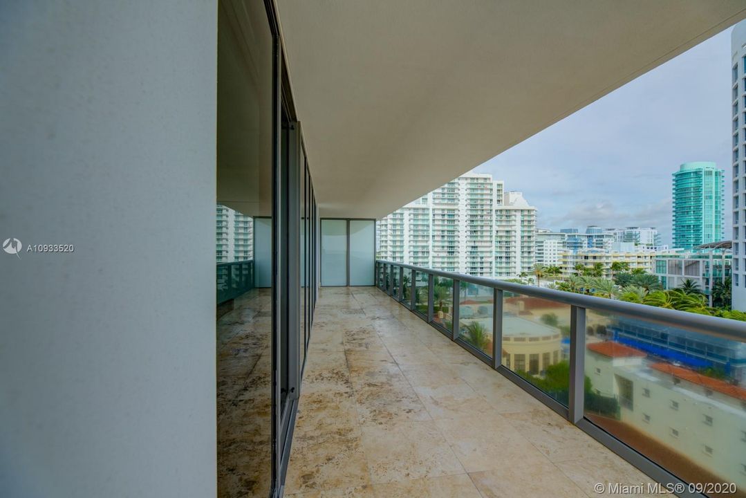 Recently Rented: $6,500 (2 beds, 2 baths, 1322 Square Feet)