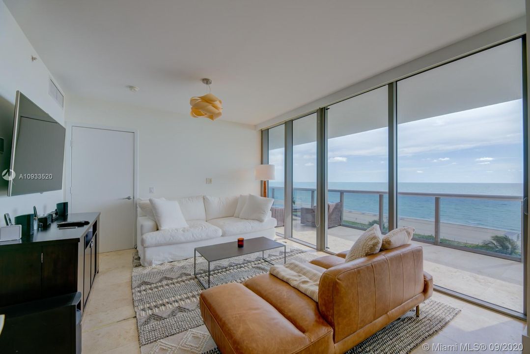 Recently Rented: $6,500 (2 beds, 2 baths, 1322 Square Feet)