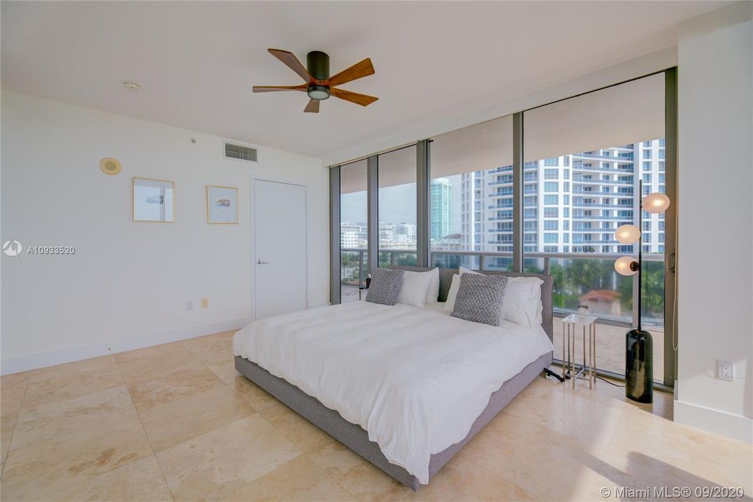 Recently Rented: $6,500 (2 beds, 2 baths, 1322 Square Feet)