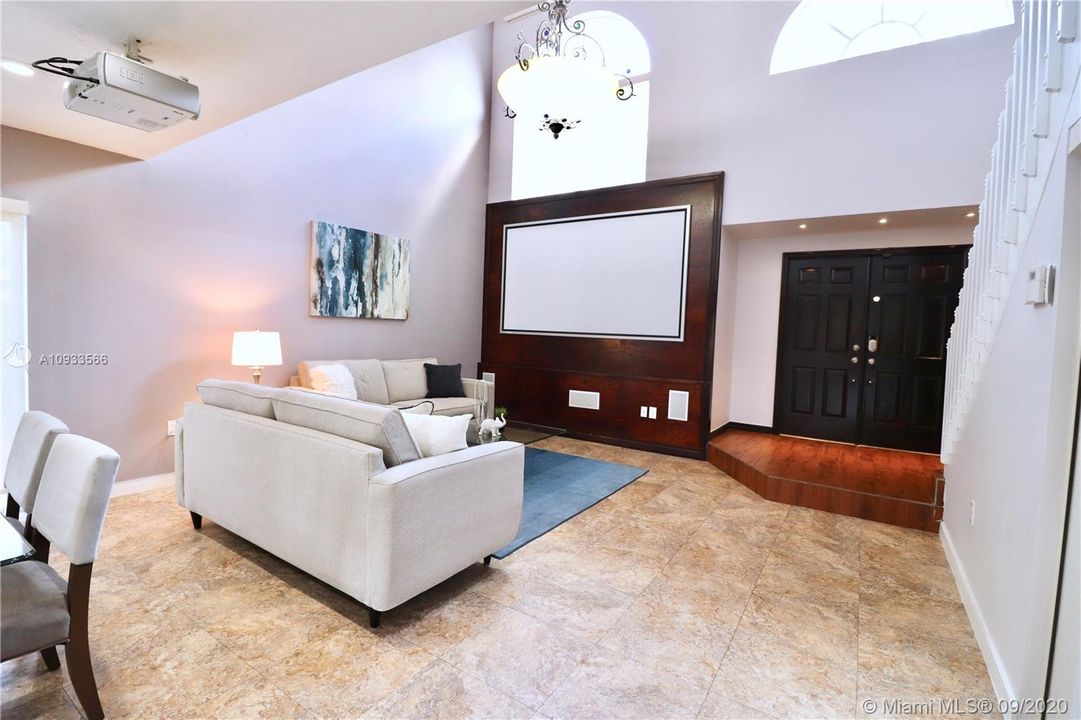 Recently Rented: $2,850 (4 beds, 2 baths, 2176 Square Feet)