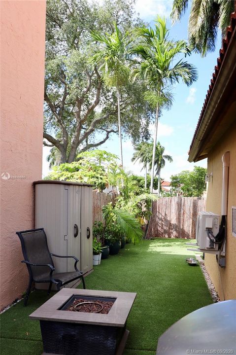 Recently Rented: $2,850 (4 beds, 2 baths, 2176 Square Feet)