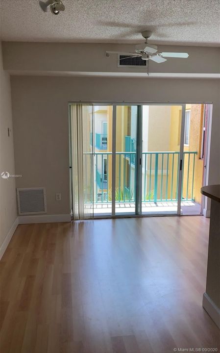 Recientemente alquilado: $1,450 (1 camas, 1 baños, 522 Pies cuadrados)