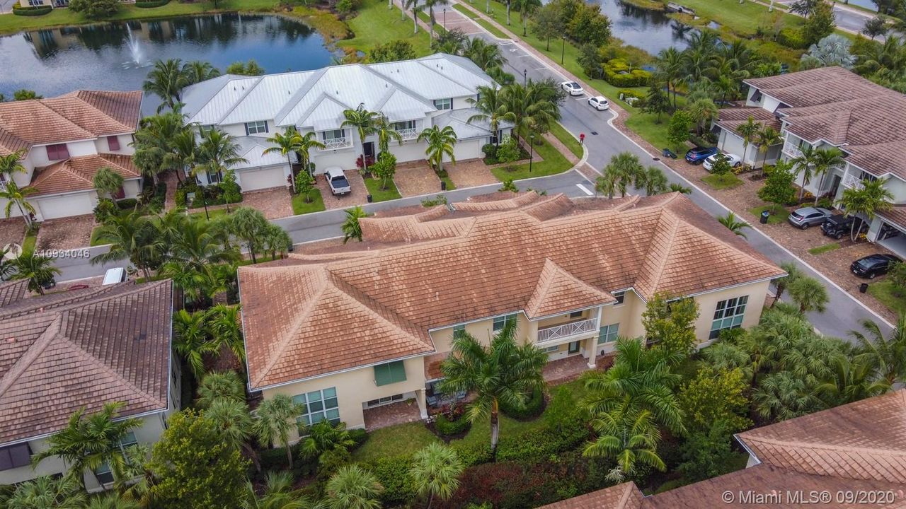 Recently Sold: $464,999 (3 beds, 2 baths, 2154 Square Feet)