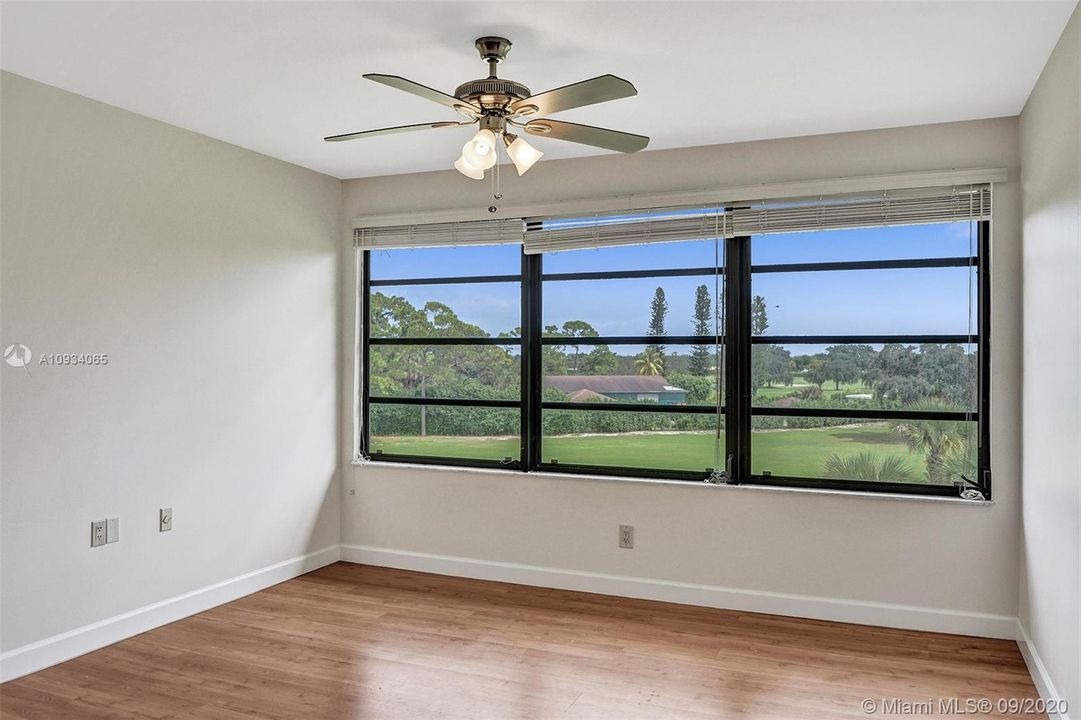Vendido Recientemente: $212,990 (2 camas, 2 baños, 1385 Pies cuadrados)
