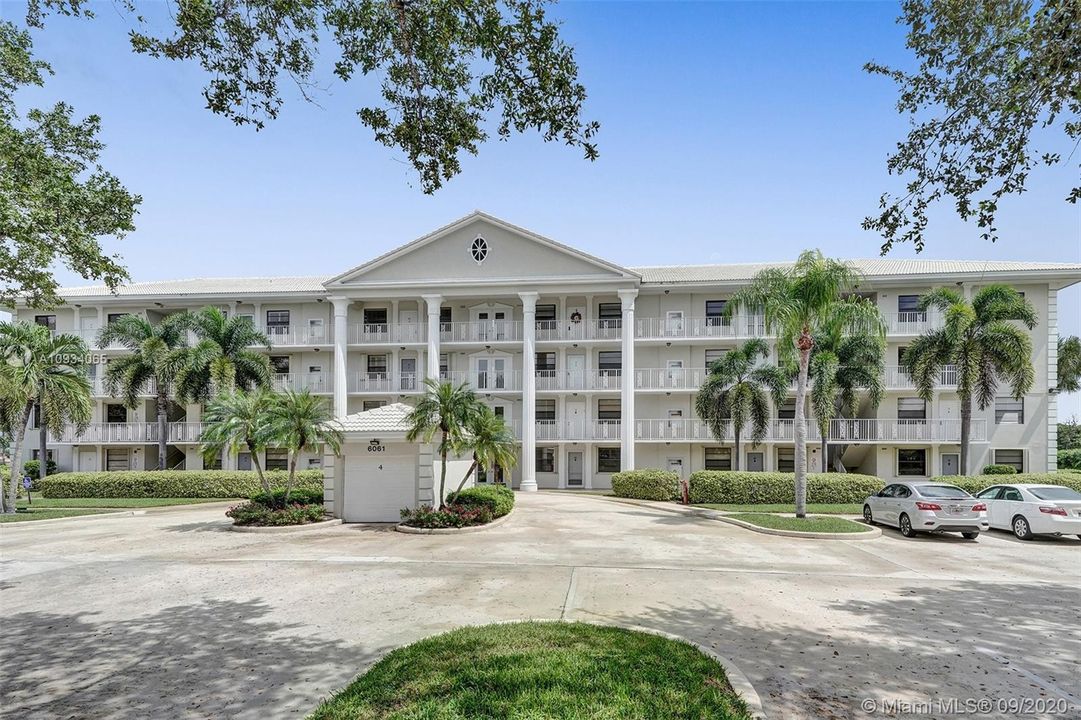 Vendido Recientemente: $212,990 (2 camas, 2 baños, 1385 Pies cuadrados)