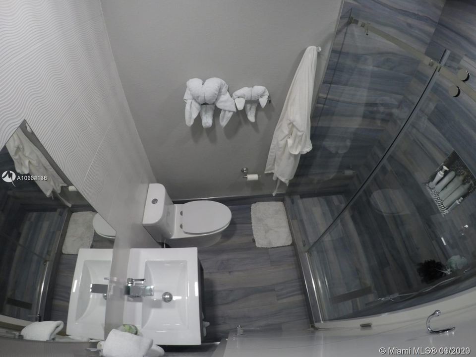 Vendido Recientemente: $550,000 (4 camas, 2 baños, 1833 Pies cuadrados)