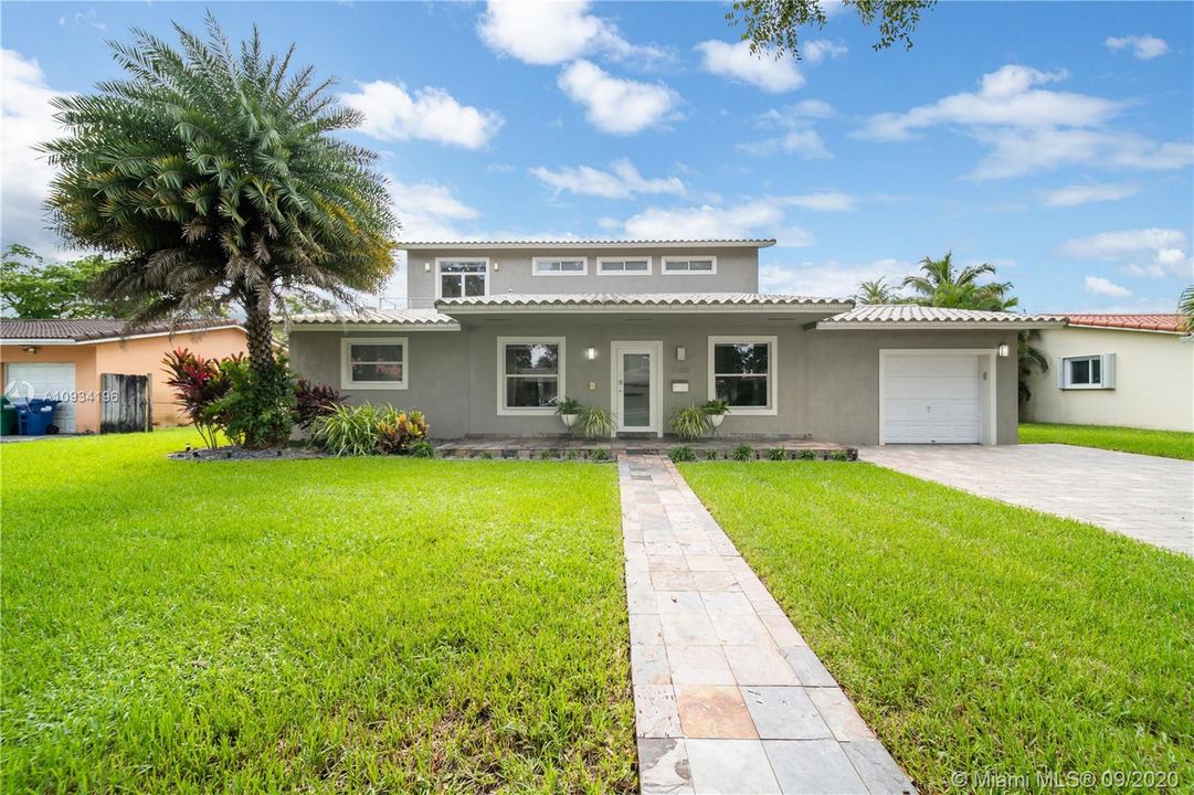 Vendido Recientemente: $725,000 (4 camas, 3 baños, 2745 Pies cuadrados)
