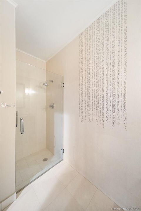 Vendido Recientemente: $725,000 (4 camas, 3 baños, 2745 Pies cuadrados)