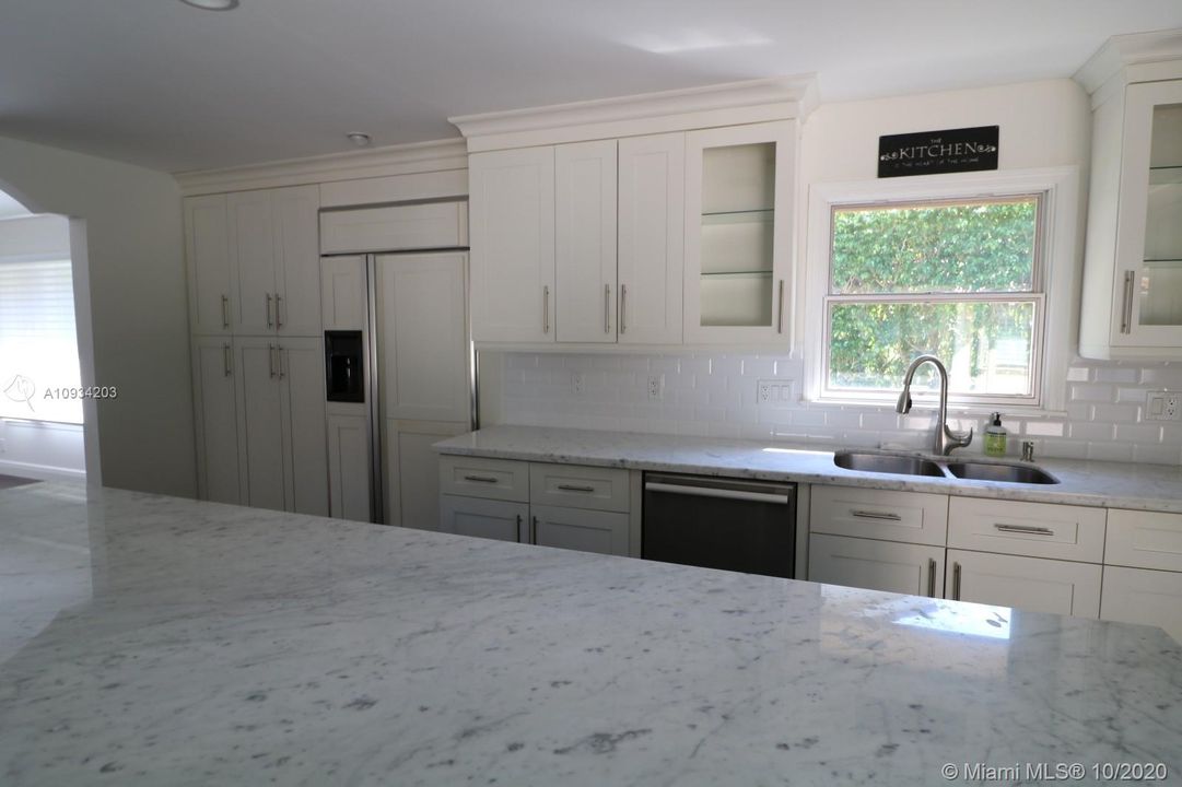 Vendido Recientemente: $905,000 (5 camas, 3 baños, 3124 Pies cuadrados)