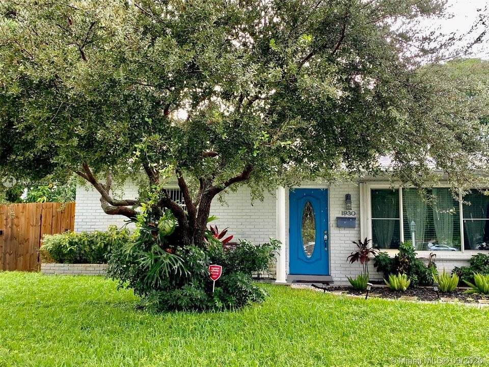Recently Sold: $384,900 (3 beds, 2 baths, 1825 Square Feet)